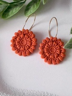 Terracotta bloem oorbellen