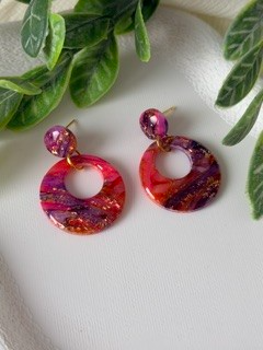 ronde marmer look roze/paars oorbellen